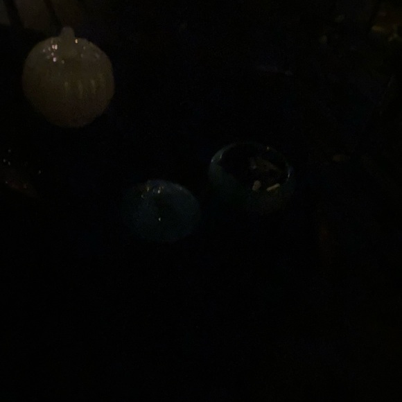 POSHMARK SUCKS NOW. CLOSET CLOSED. DONT BUY FROM
ME - Picture 1 of 1